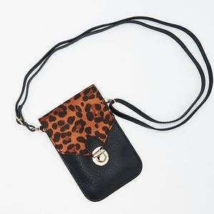 Savethegirl touch screen purse